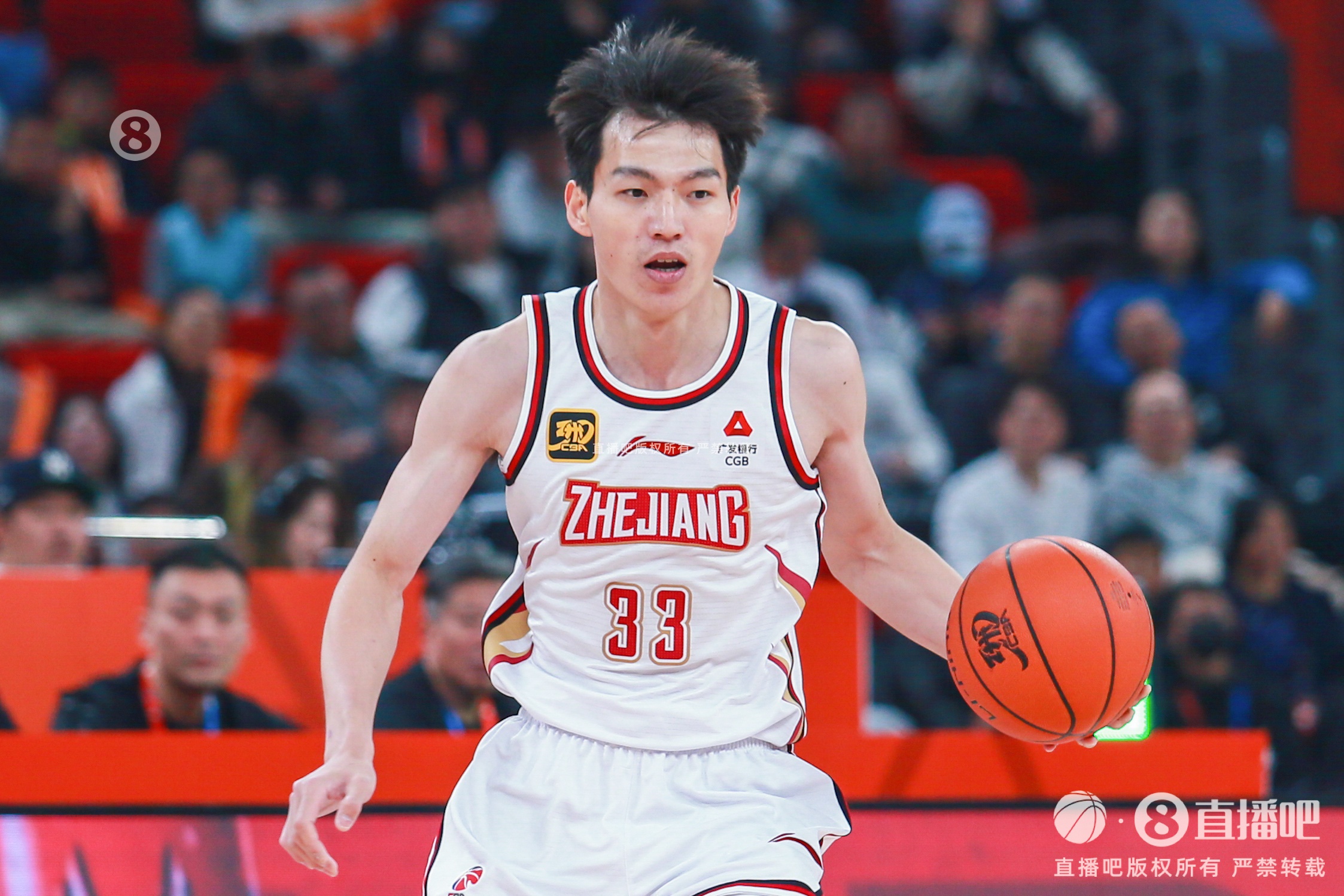 發(fā)揮穩(wěn)定！吳前12中6&三分8中4貢獻(xiàn)17分3板2助1斷